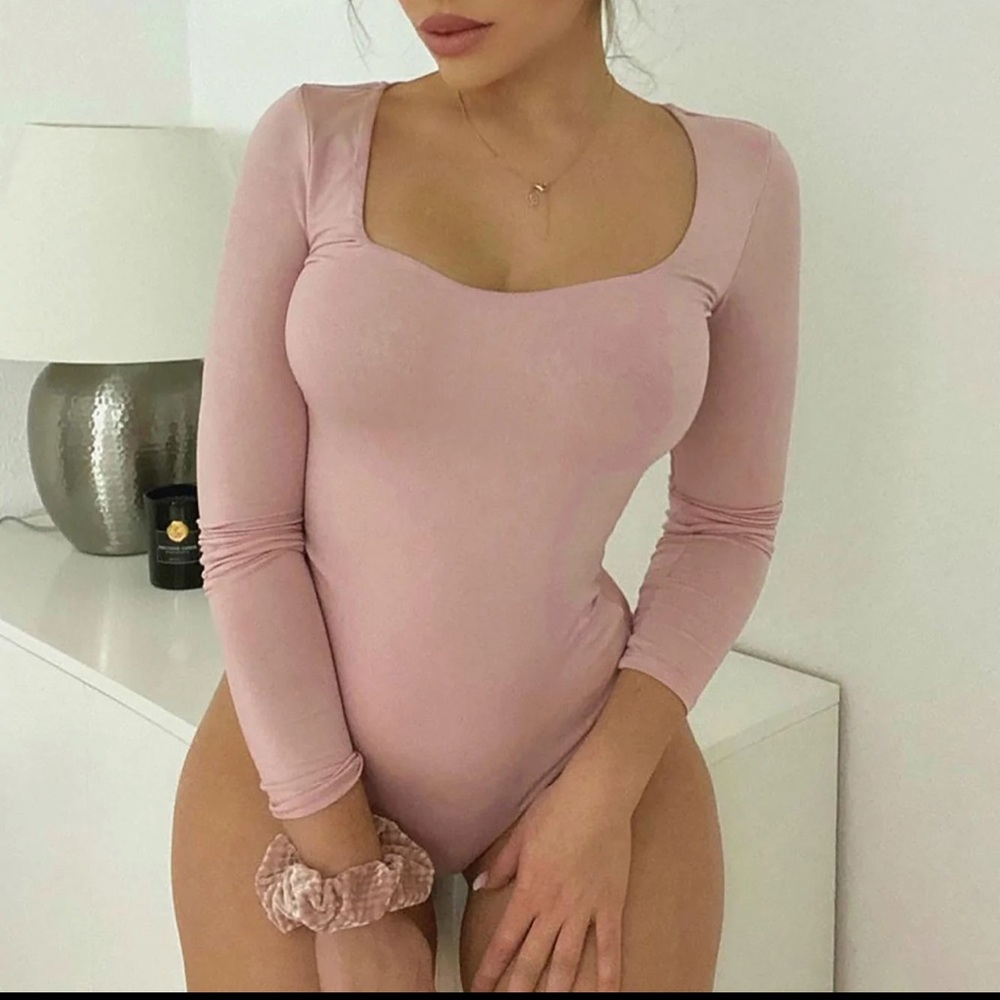 Long sleeve bodysuit with square neckline